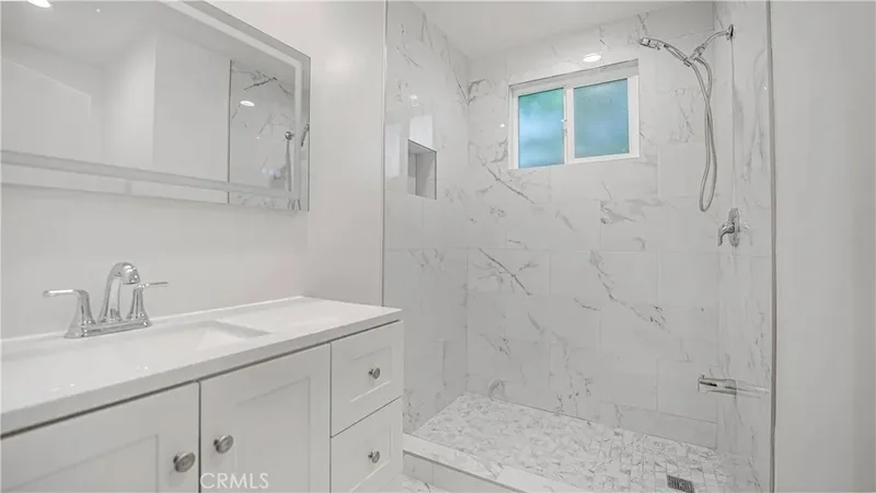 15210 Cohasset Street, Los Angeles, California, United States. - Photo 23