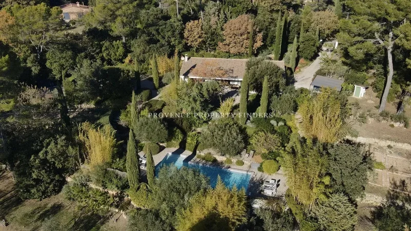 Modern Villa near Lorgues – Provençal Charm & Contemporary Comfort