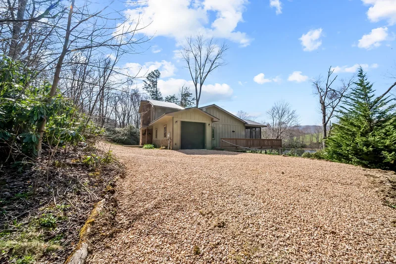 342 Ripshin Lake Road, Roan Mountain, TN 37687, Roan Mountain, Tennessee, United States. - Photo 17