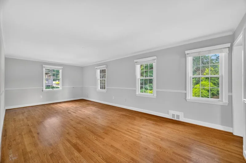 12821 Baker Drive, Colesville, Maryland, United States. - Photo 13