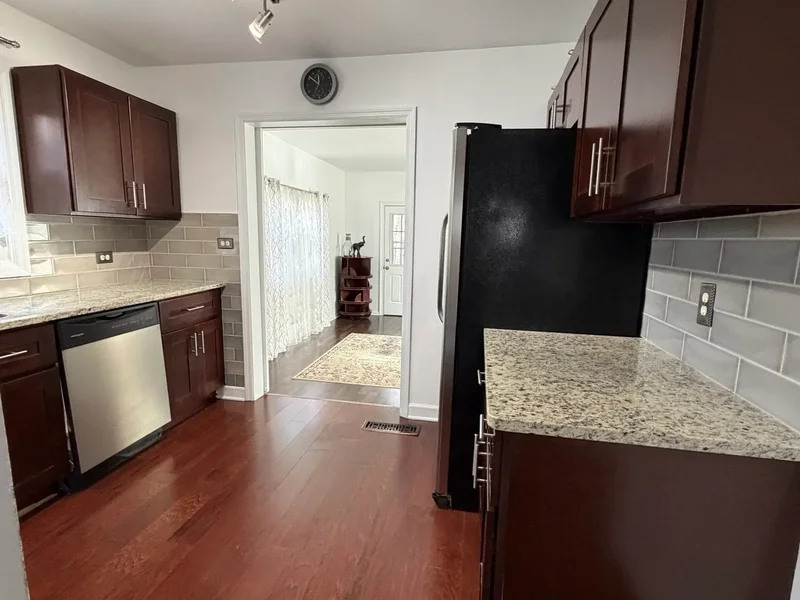 11644 W Elmwood Place, Riverwoods, Illinois, United States. - Photo 20
