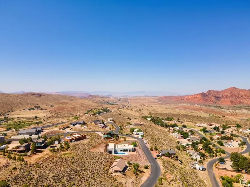 226 W SHINARUMP CIR, Leeds, Utah, United States. - Photo 57