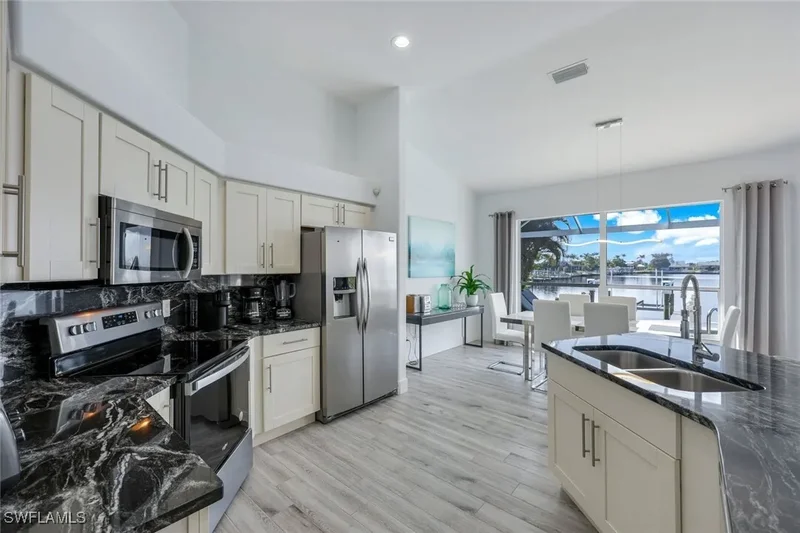 5024 SW Pelican Boulevard, Cape Coral, Florida, United States. - Photo 9