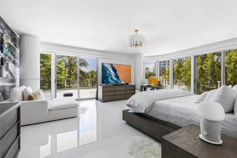 1 Collins Ave 207, Miami Beach, Florida, United States. - Photo 30