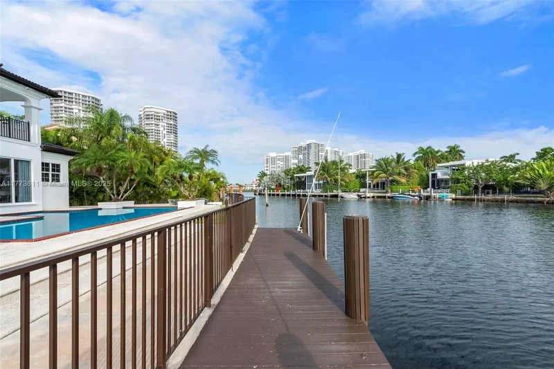 455 Centre Is, Golden Beach, Florida, United States. - Photo 45