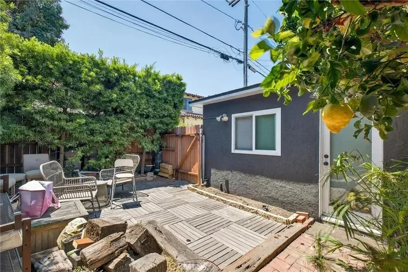 608 35th Street, Manhattan Beach, California, United States. - Photo 25