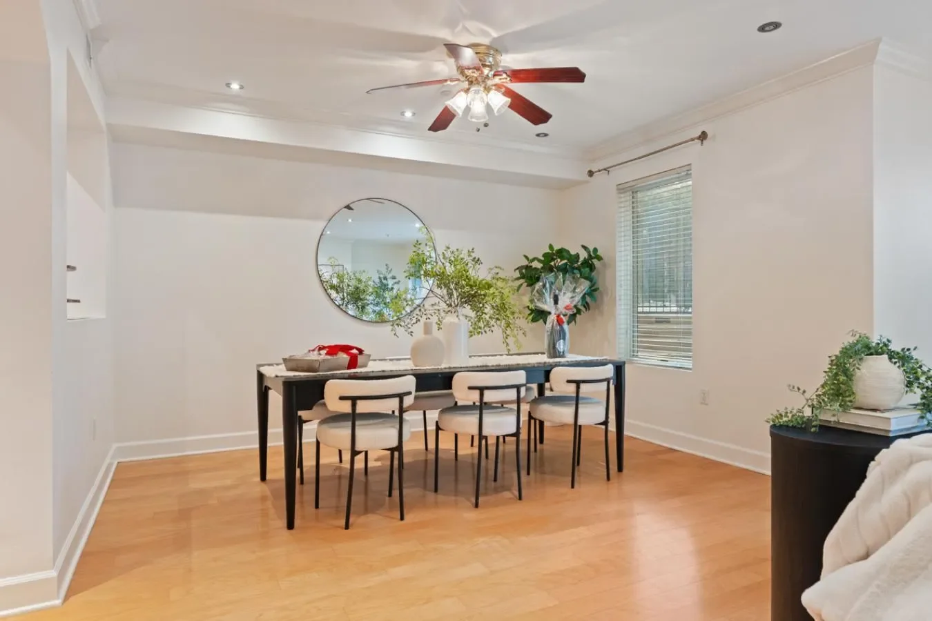 1040 Genter Street, San Diego, California, United States. - Photo 10