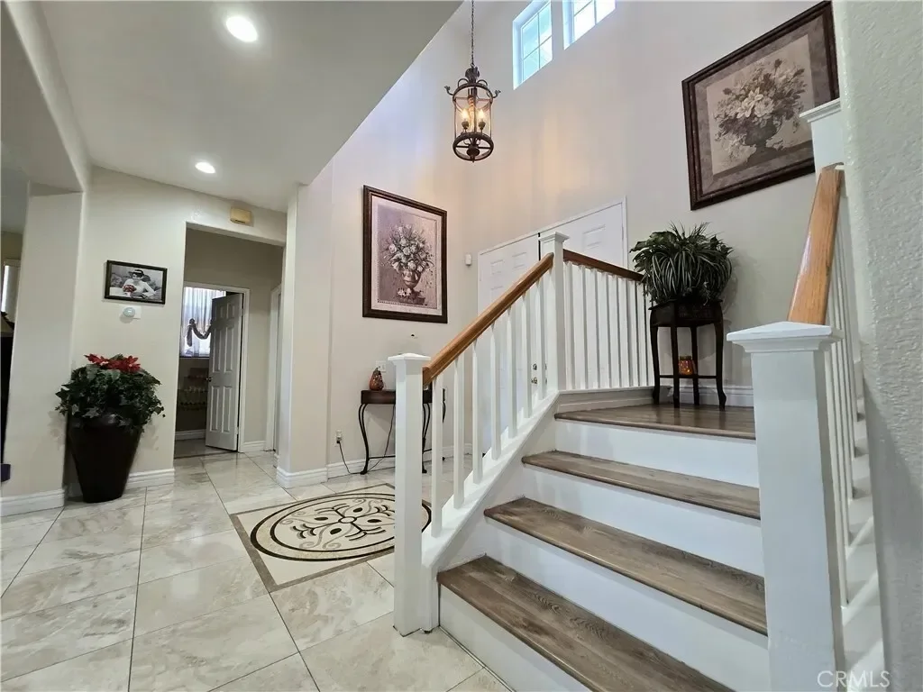 12745 Longhorne, Corona, California, United States. - Photo 3