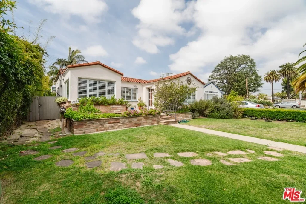 3875 Marcasel Avenue, Los Angeles, California, United States. - Photo 17