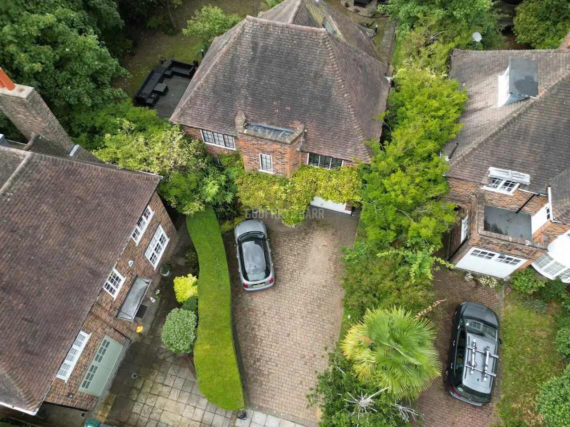 maurice walk, hampstead garden suburb, London, England, United Kingdom. - Photo 11