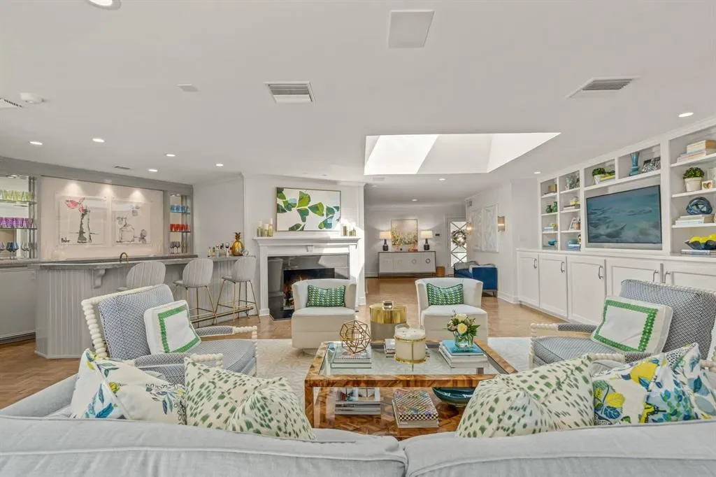 5849 Merrymount Road, Fort Worth, Texas, United States. - Photo 11