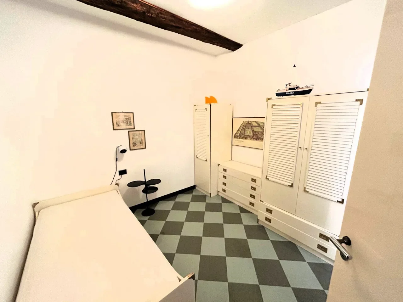 Gallery photo 2