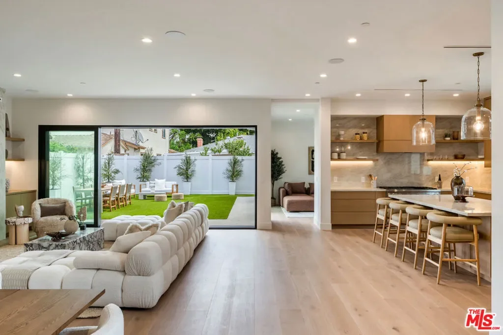 3910 Mclaughlin Avenue, Los Angeles, California, United States. - Photo 5