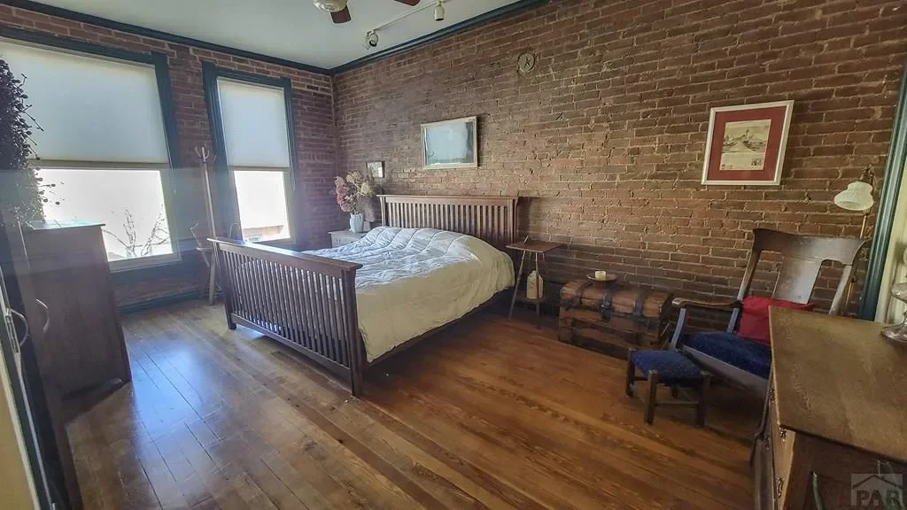 Gallery photo 6