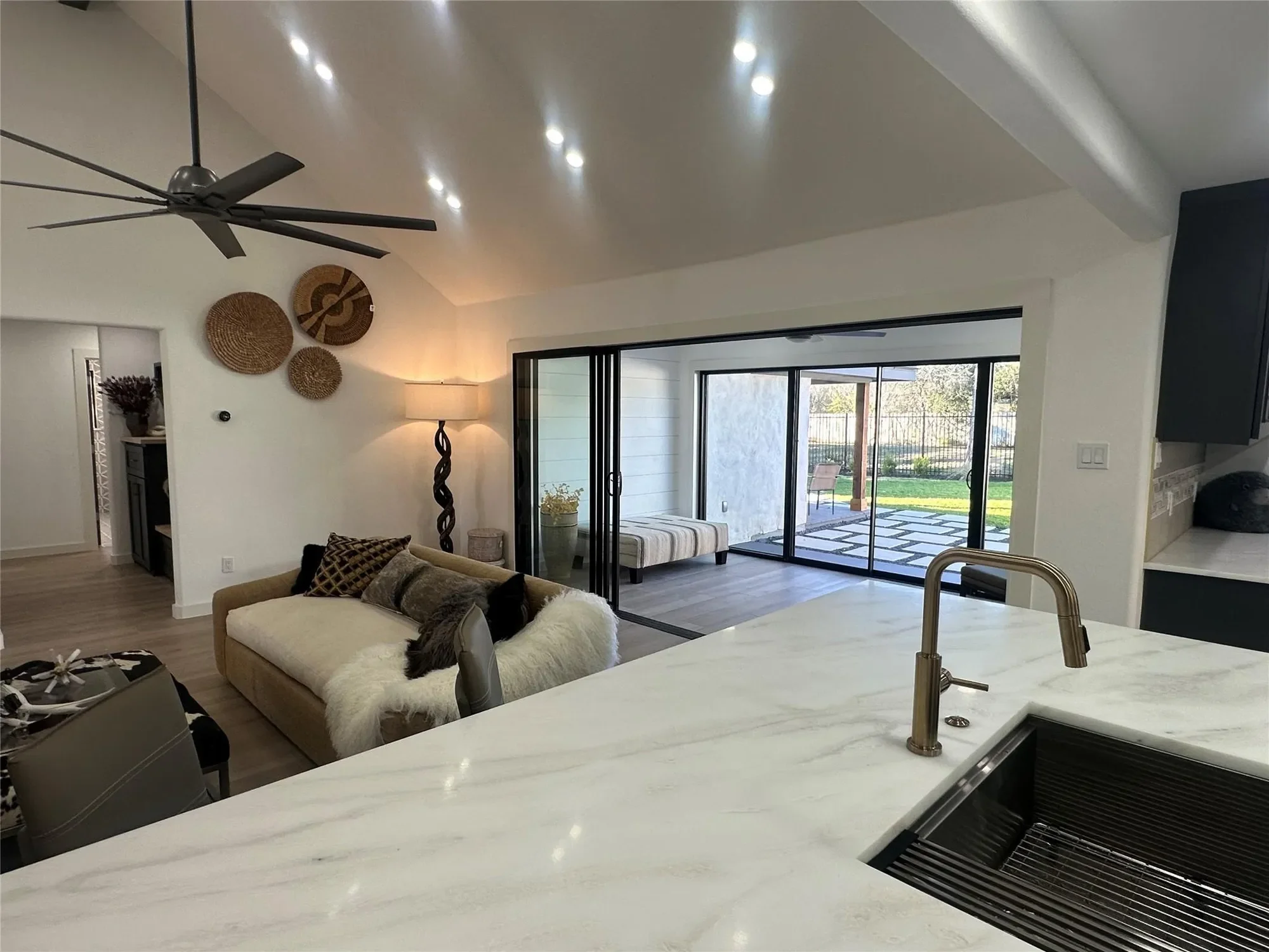 4910 Woodcreek RD, Austin, Texas, United States. - Photo 2