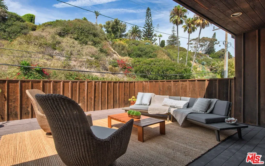 26902 Malibu Cove Colony Drive, Malibu, California, United States. - Photo 24