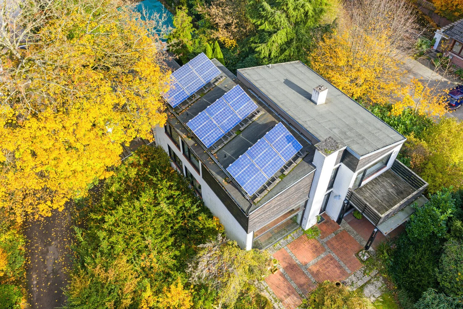 Exterior photo 9