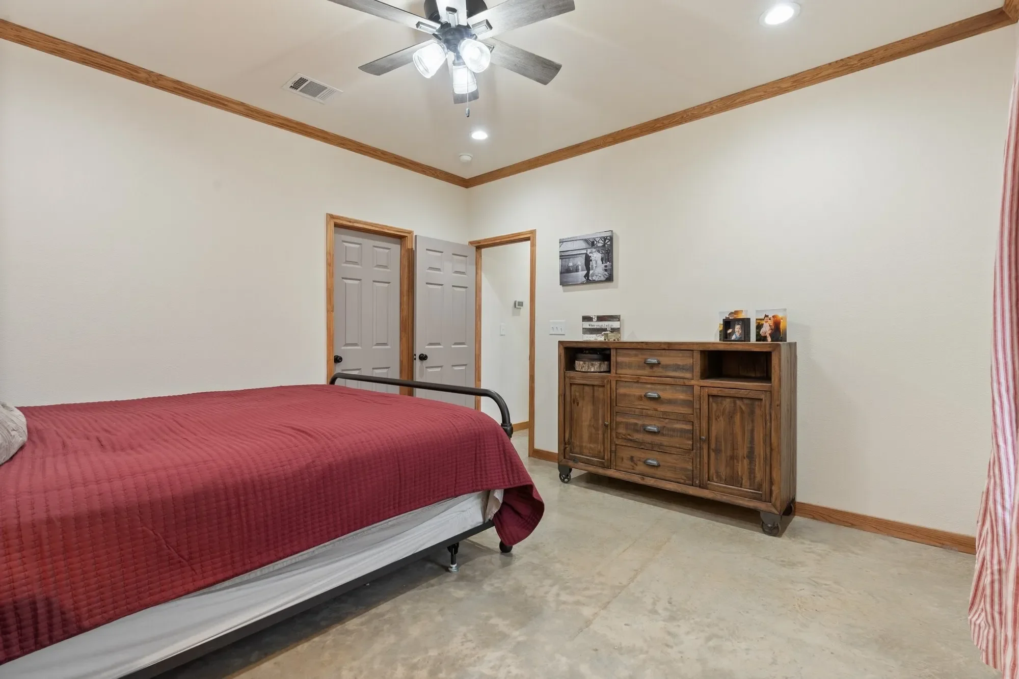 Gallery photo 10
