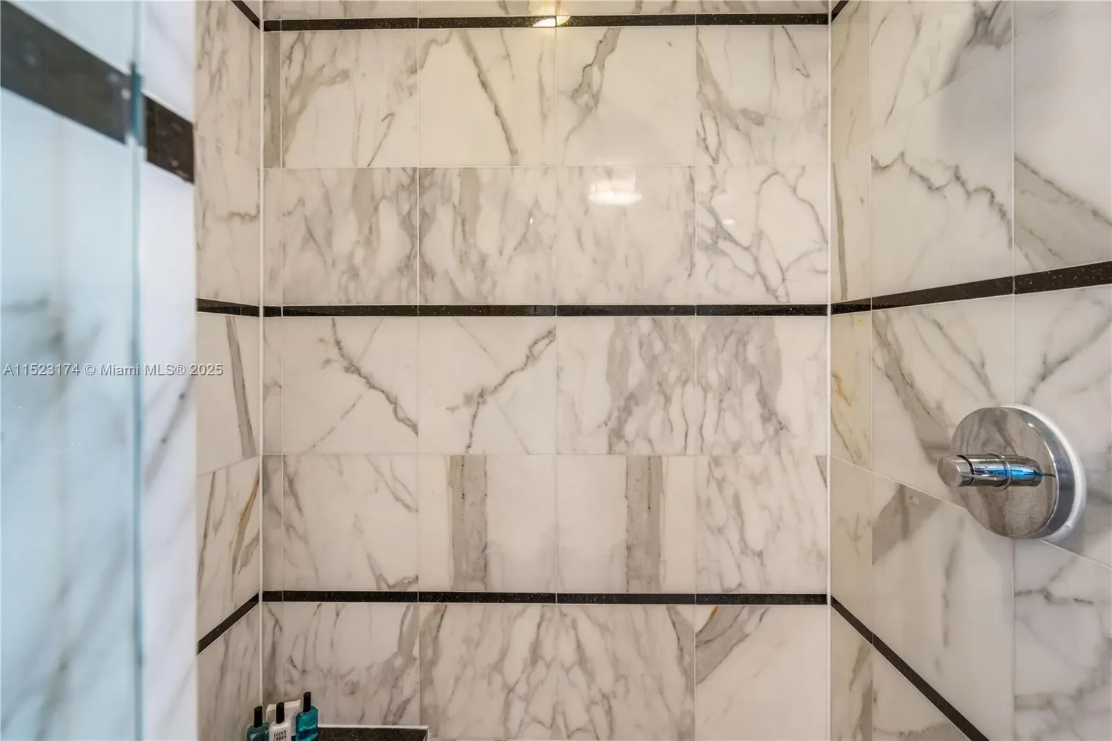 4391 COLLINS AV 1007, Miami Beach, Florida, United States. - Photo 29