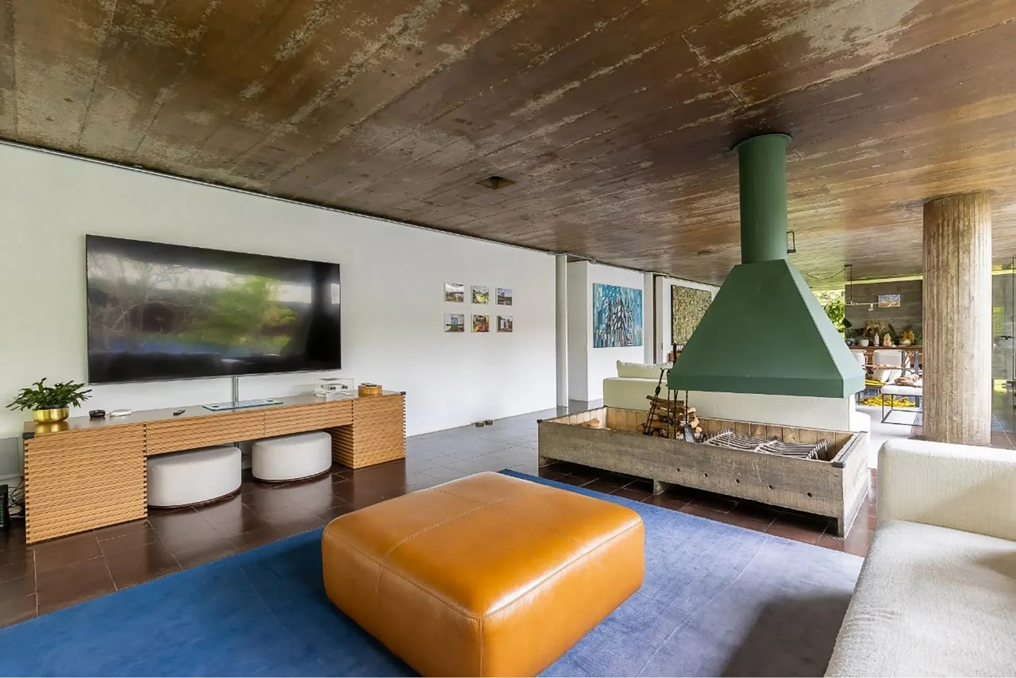 Gallery photo 1