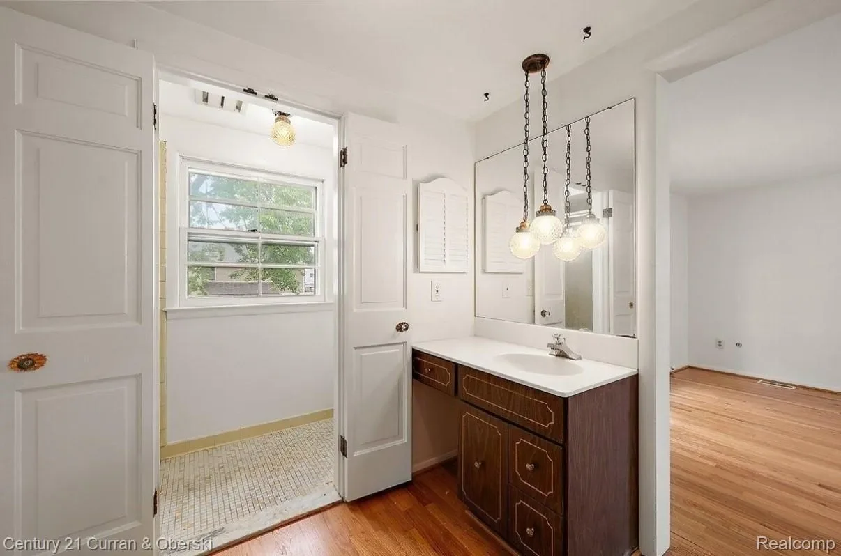 26004 Shirley Lane, Dearborn Heights, MI 48127, Dearborn, Michigan, United States. - Photo 42