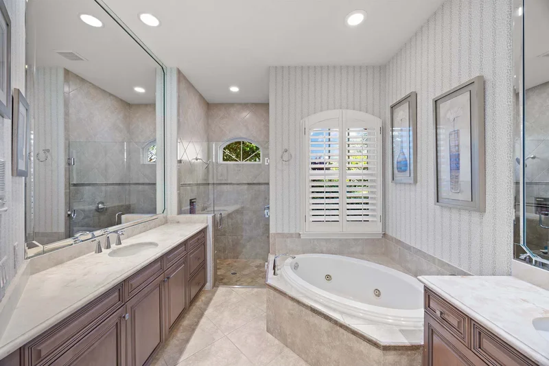 8752 Muirfield Drive, Naples, FL 34109, Naples, Florida, United States. - Photo 46