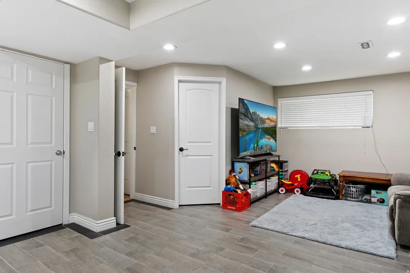 3888 W 8700, West Jordan, UT 84088, West Jordan, Utah, United States. - Photo 19