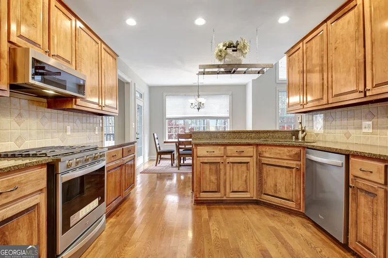 12 N Alexander Creek Road, Newnan, GA 30263, Newnan, Georgia, United States. - Photo 2