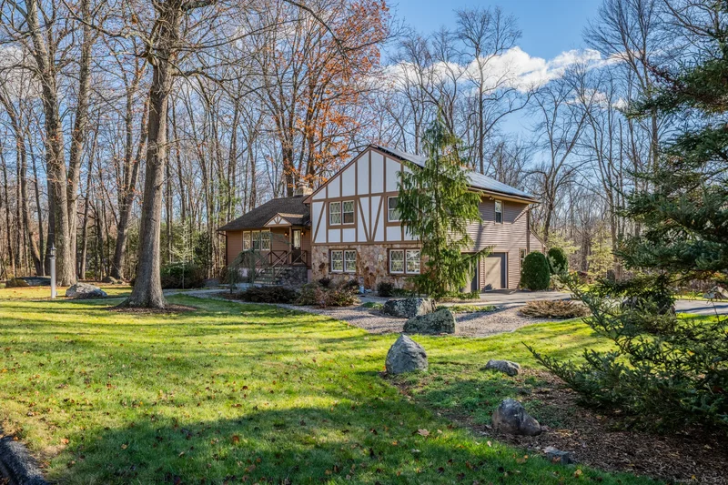 52 Wood Creek Road, Burlington, Connecticut, United States. - Photo 7