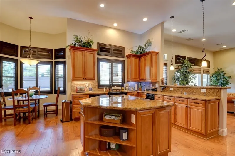 8465 Picket Ridge Court, Las Vegas, Nevada, United States. - Photo 14
