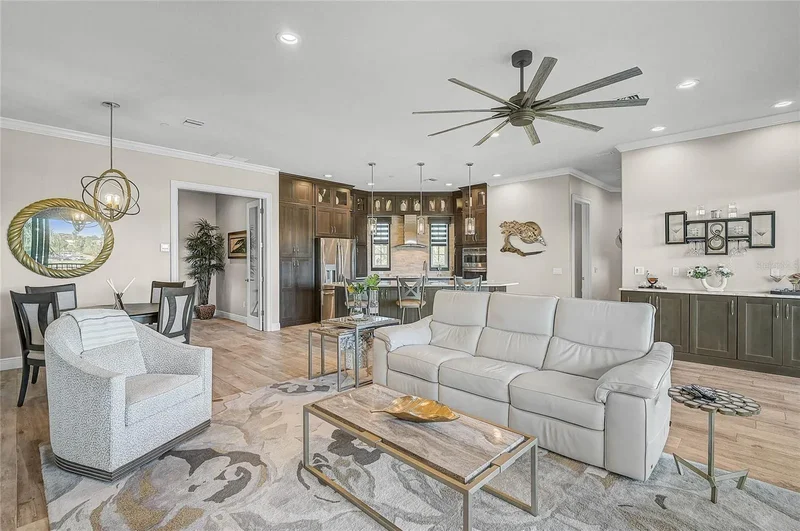 205 E VENICE AVENUE, VENICE, FL 34285, Venice, Florida, United States. - Photo 46