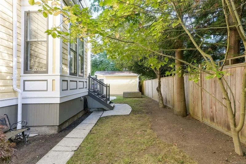 737 Vancouver St, Victoria, British Columbia, Canada. - Photo 20