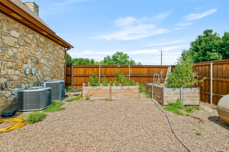1060 Gordon Mtn Vw Court, Graford, TX 76449, Graford, Texas, United States. - Photo 32