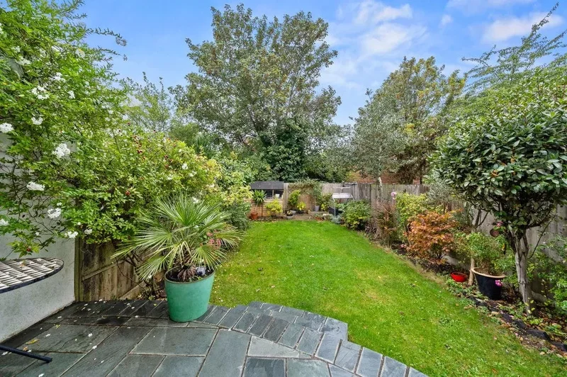 Cedar Road, London, NW2, London, England, United Kingdom. - Photo 17