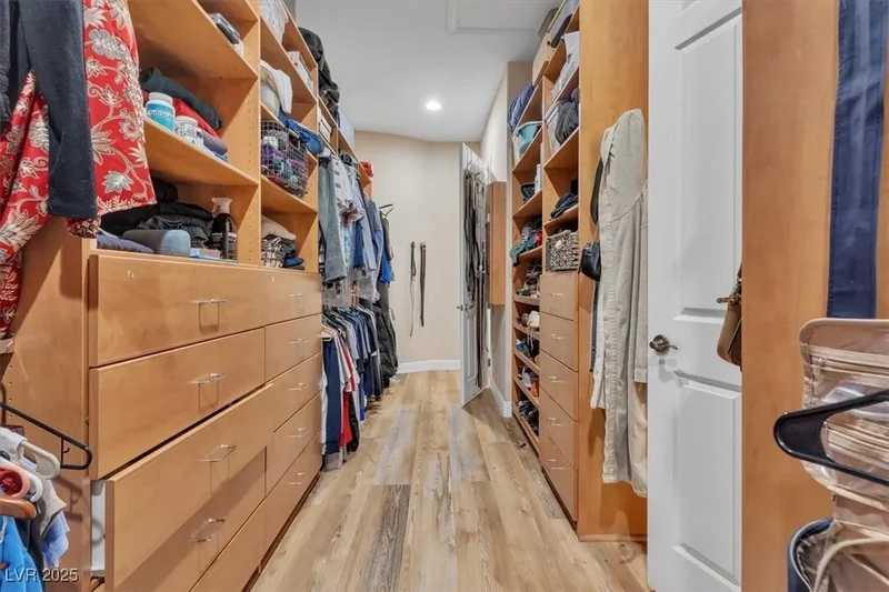7239 Abbeville Meadows Avenue, Las Vegas, Nevada, United States. - Photo 44