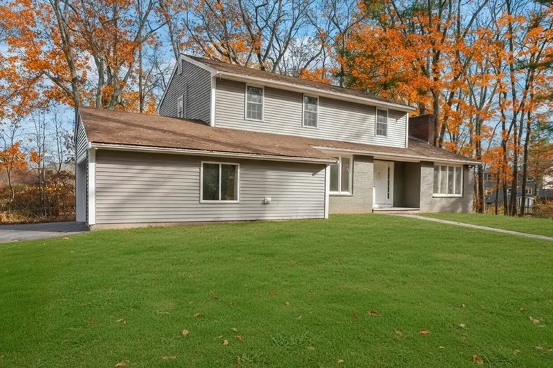 32 Laurel Ln, Raynham, MA 02767, Raynham, Massachusetts, United States. - Photo 18