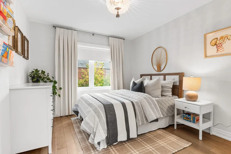 251 Bowood Ave, Toronto, ON M4N 1Y7, Toronto, Ontario, Canada. - Photo 16