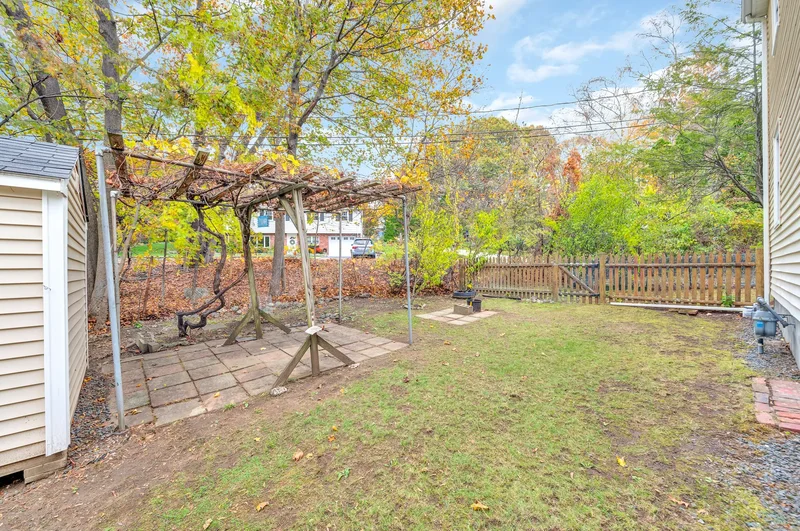 19 Wilbur Ave , Arlington, MA 02476, Arlington, Massachusetts, United States. - Photo 31