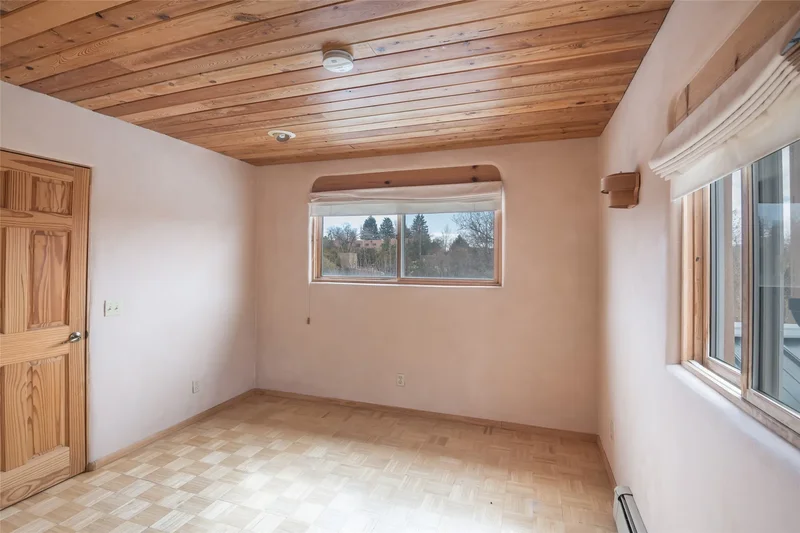 114-B Valencia Road, Santa Fe, NM 87505, Santa Fe, New Mexico, United States. - Photo 6