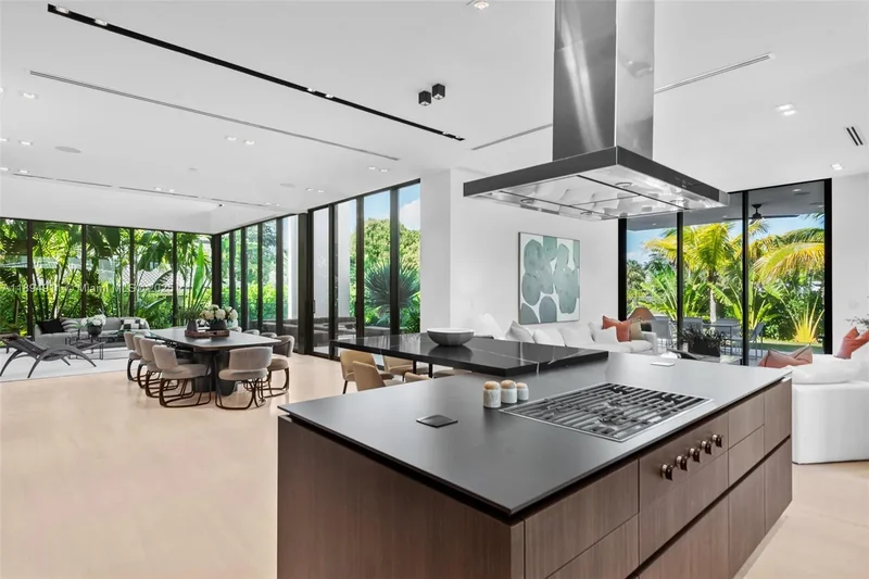 478 Tamarind Dr, Hallandale Beach, Florida, United States. - Photo 45