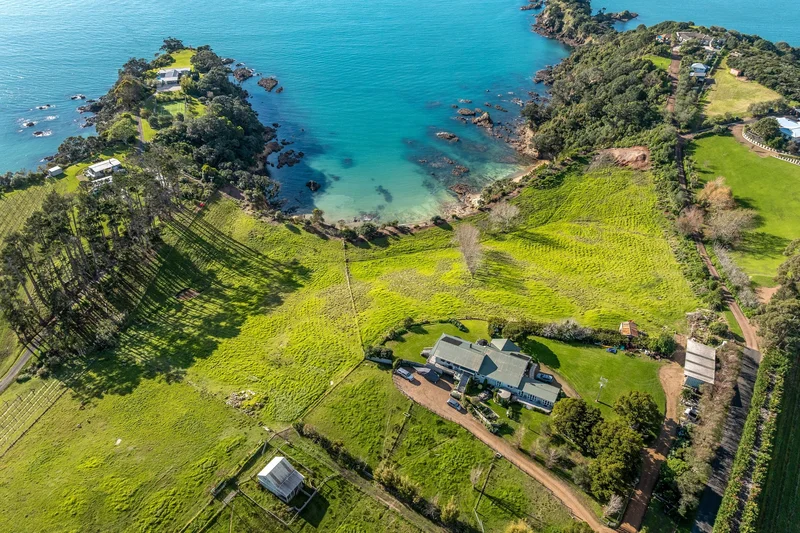 54 Korora Road, Waiheke Island, AUK, Waiheke Island, Auckland, New Zealand. - Photo 17
