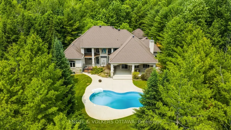 5800 Queenscourt Crescent, Ottawa, Ontario, Canada. - Photo 19