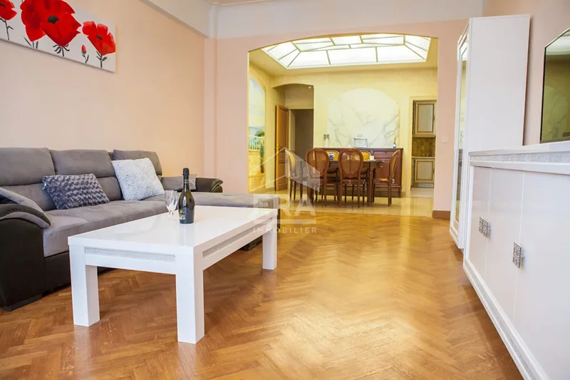 Nice/GOLDEN SQUARE 3 rooms 88 m2