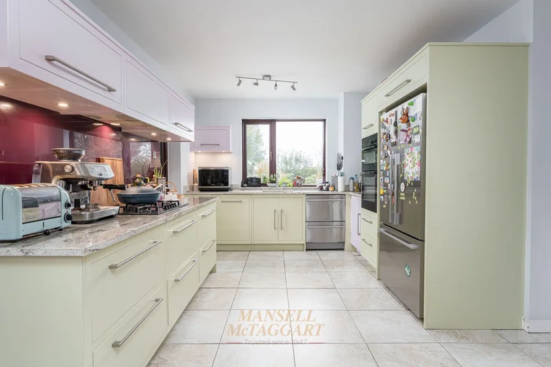 Glenariff Burleigh Lane, Crawley Down, Crawley, RH10 4LF, Crawley Down, England, United Kingdom. - Photo 3