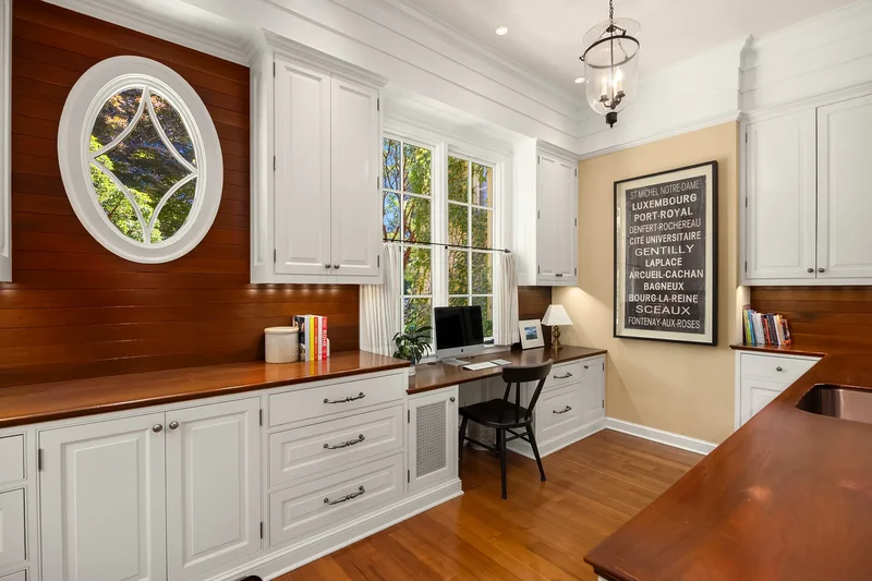2001 Broadmoor Dr E , Seattle, WA 98112, Seattle, Washington, United States. - Photo 18