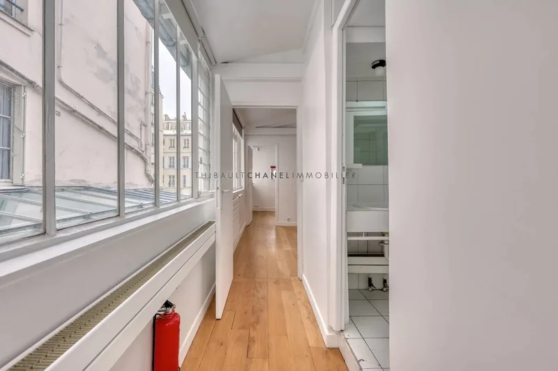 Rue Saint-Dominique, Paris, Île-de-France, France. - Photo 19