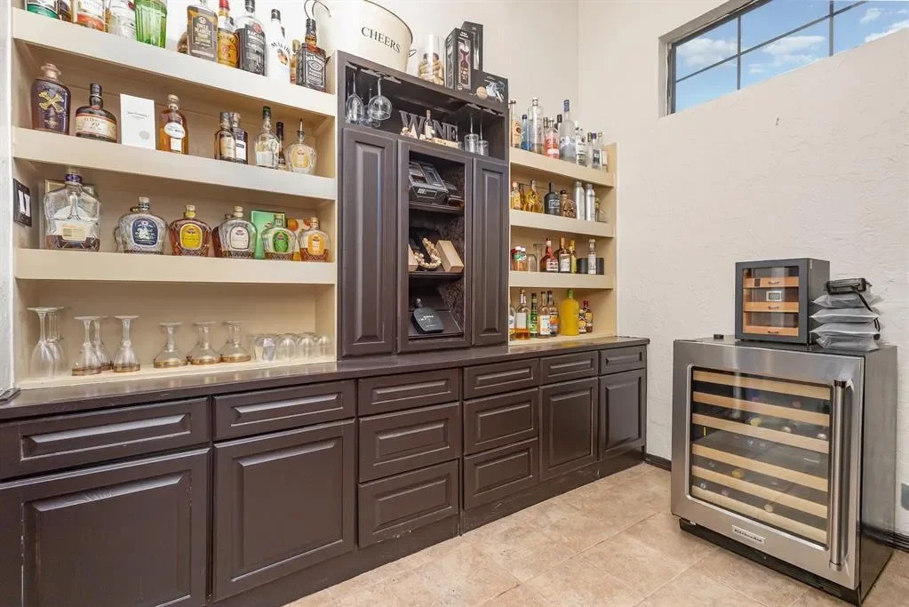 1031 Mallard Pointe Drive, Grand Prairie, Texas, United States. - Photo 16