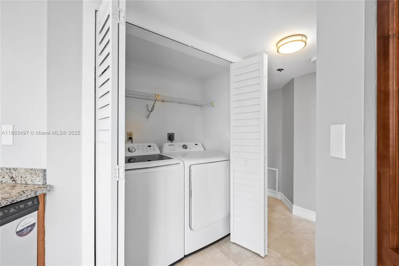 540 Brickell Key Dr, Miami, Florida, United States. - Photo 10
