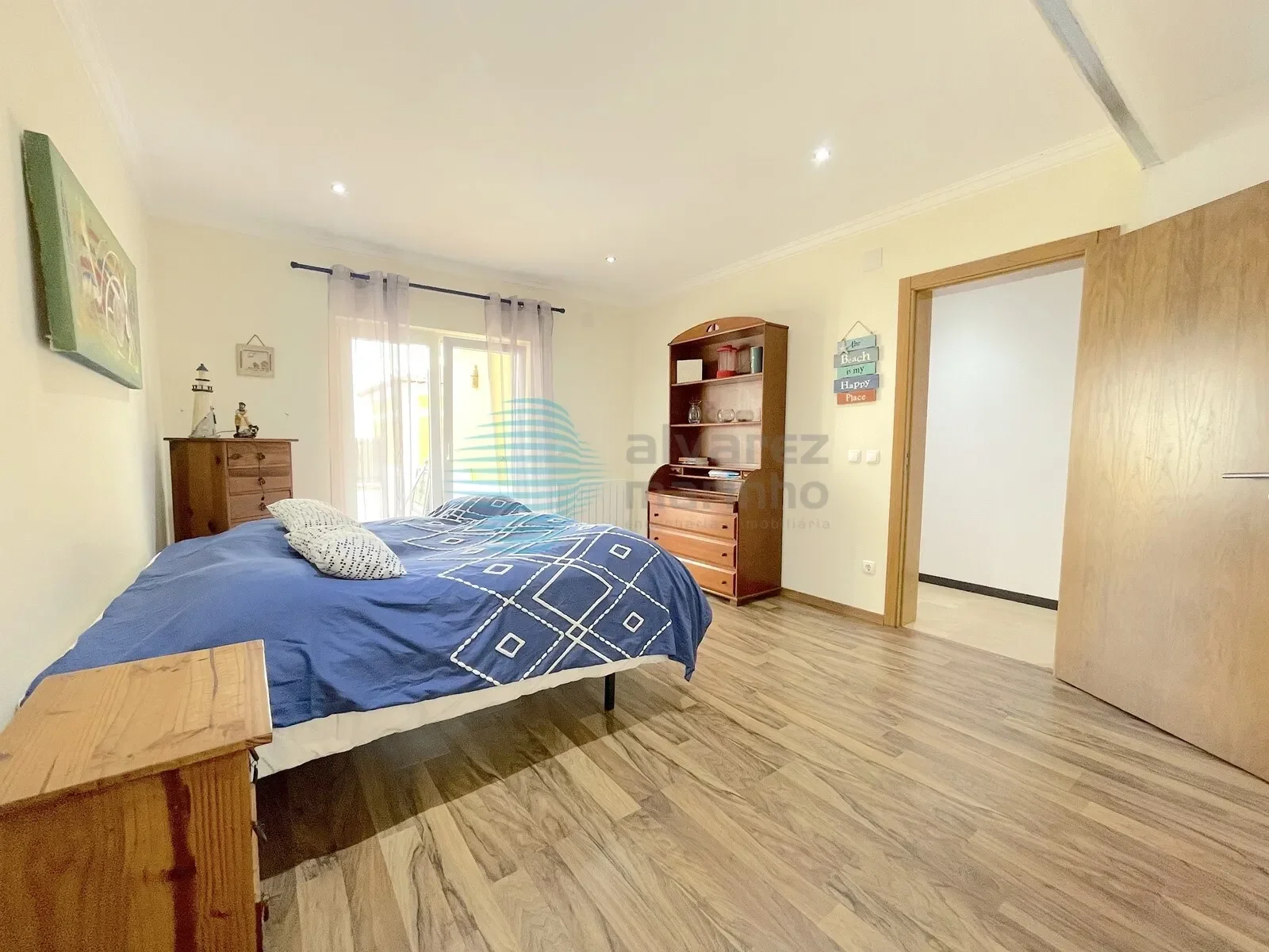 Gallery photo 6