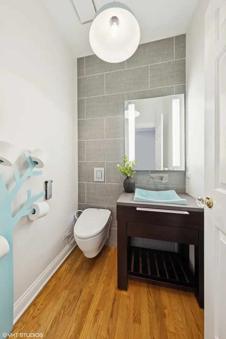 28 S Clay Street, Hinsdale, Illinois, United States. - Photo 13